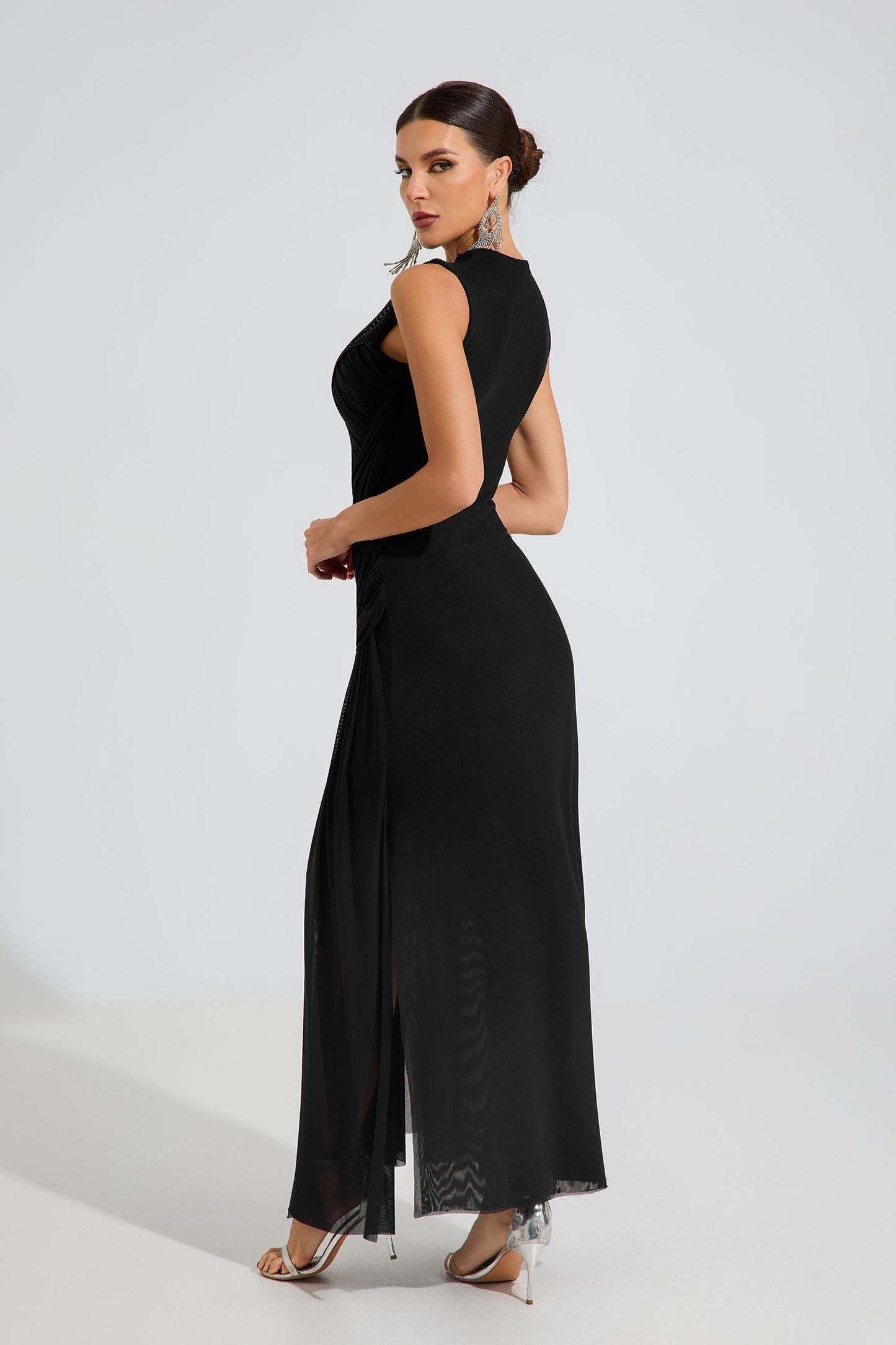 Cleone Noir Draped Elegance Maxi Elbise