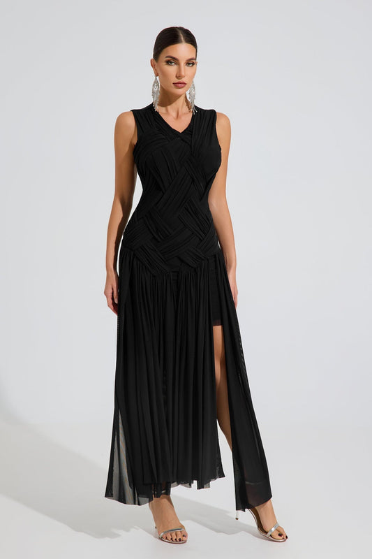 Cleone Noir Draped Elegance Maxi Elbise