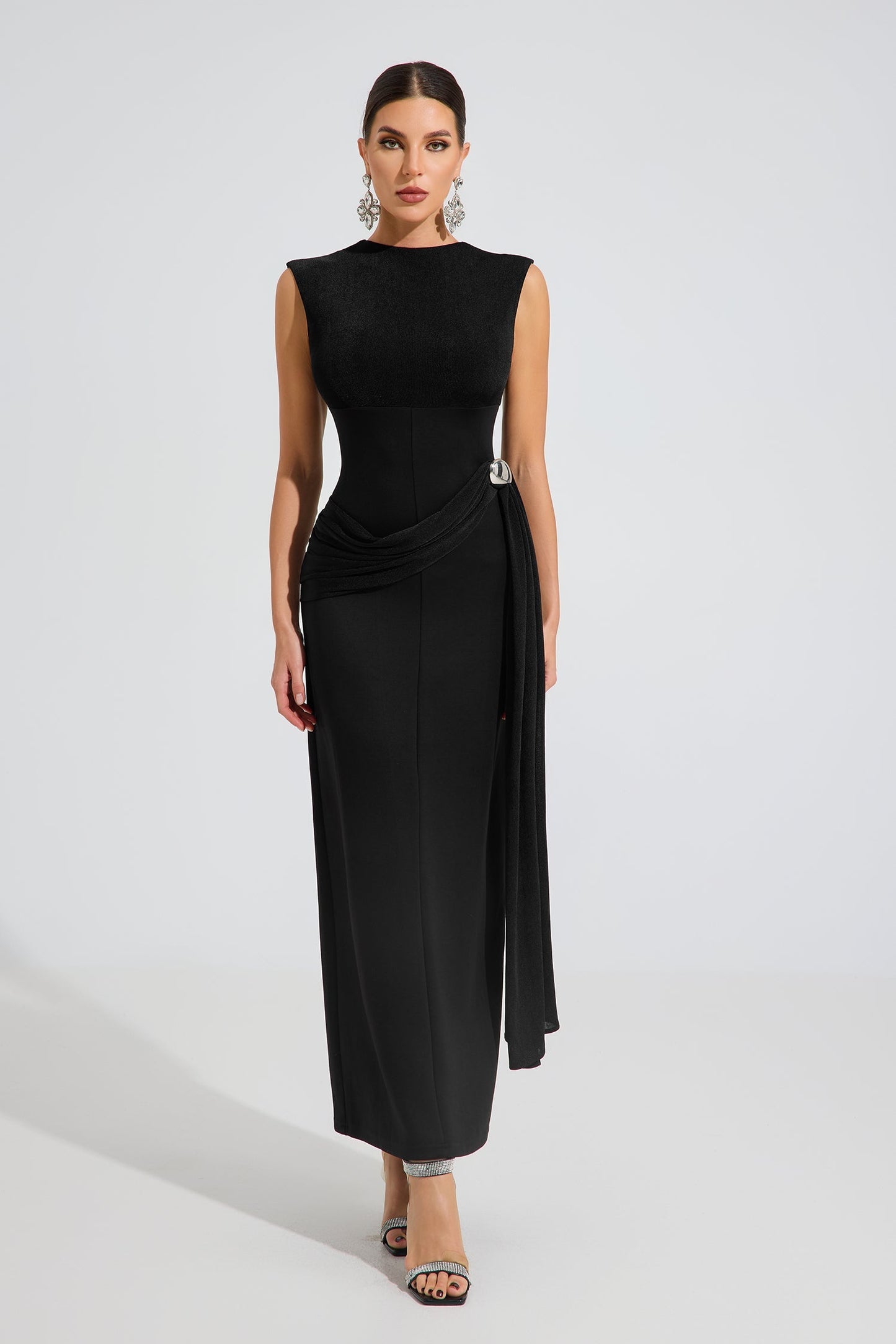Sedir Noir Draped Elegance Maxi Elbise