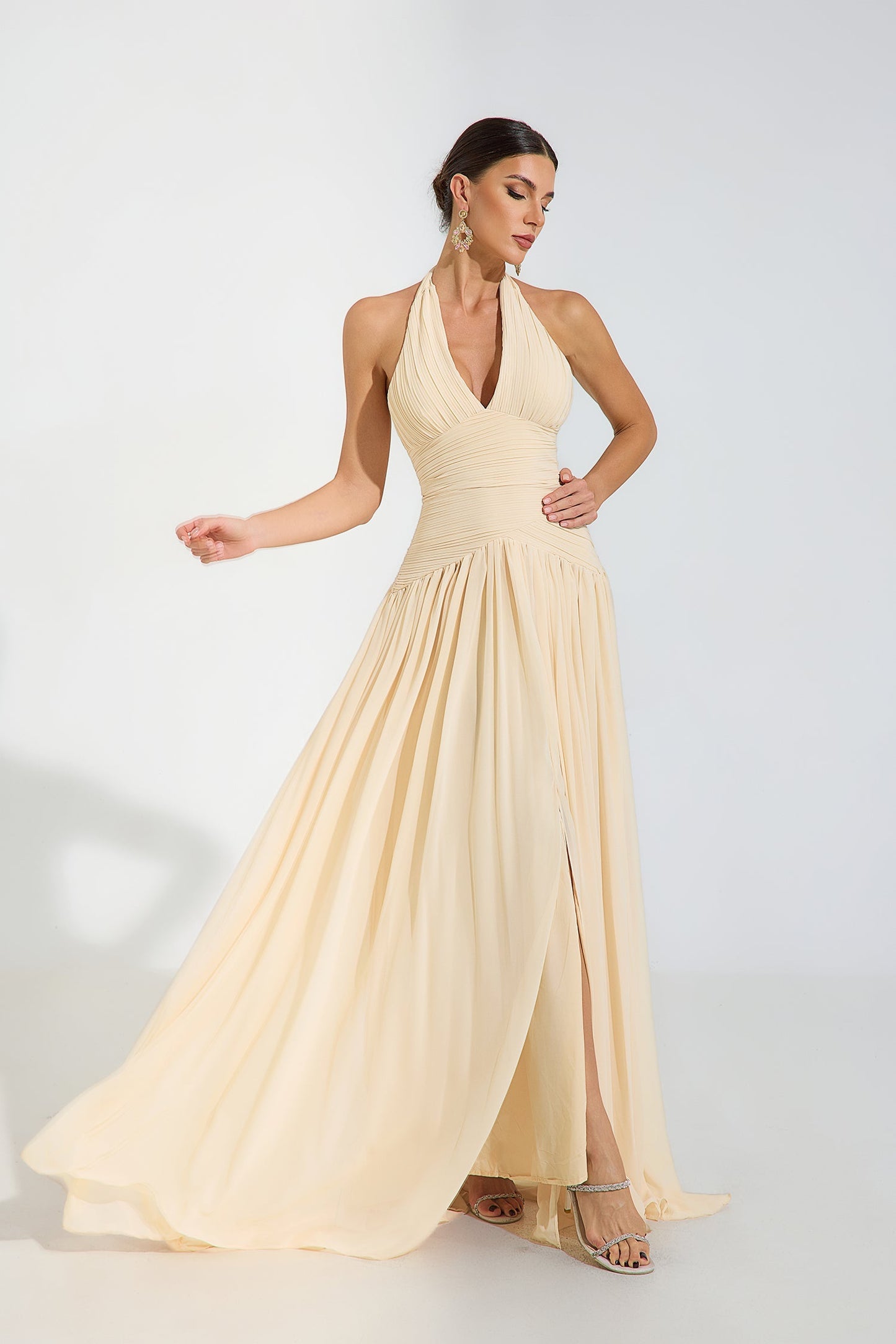 Anastasia Bej Grace Halter Maxi Elbise