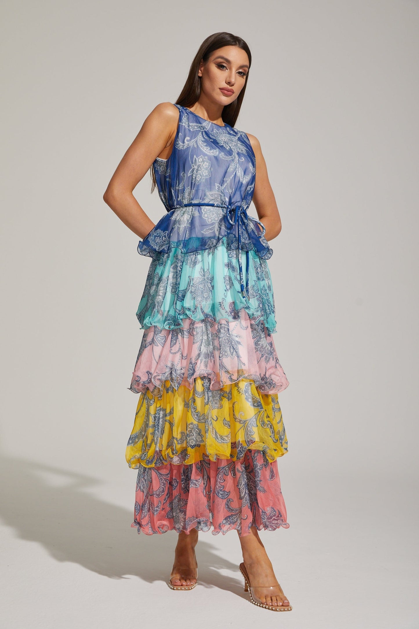 Janique Rainbow Paisley Ruffled Maxi Elbise