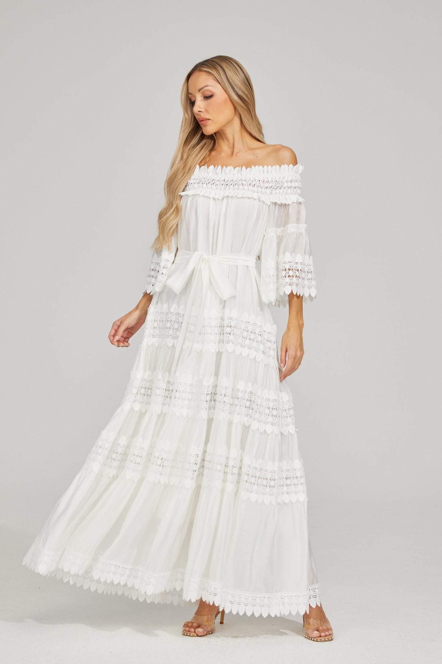 Rainaude Off-Shoulder Dantel Maxi Elbise