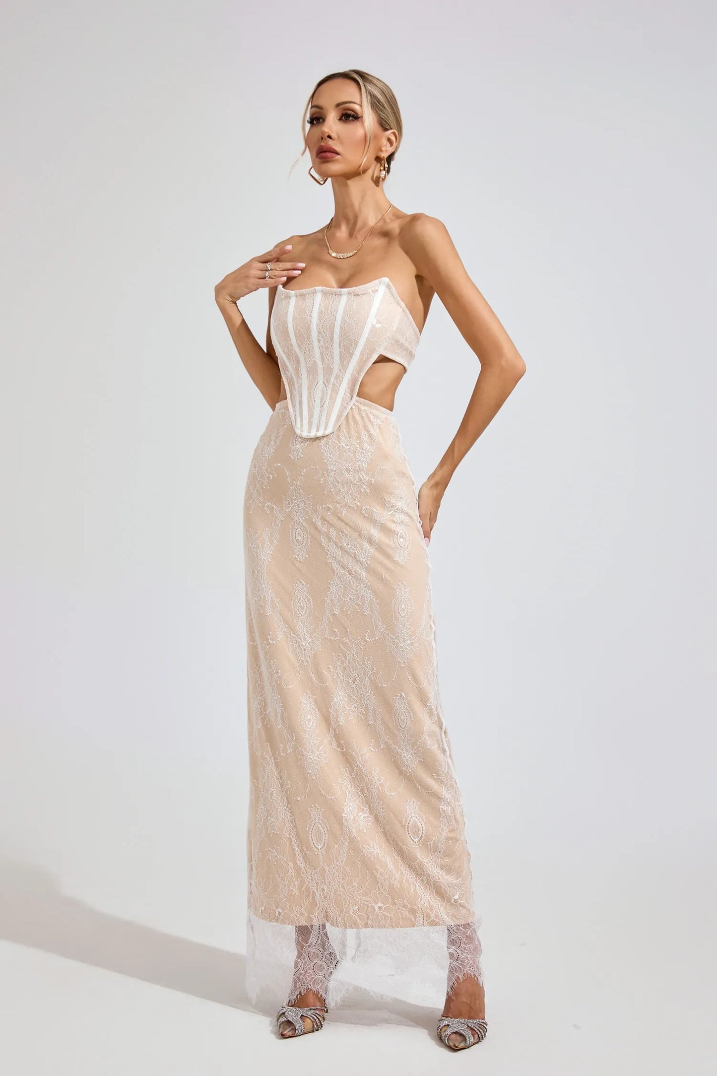 Ayodele Bej Dantel Off-Shoulder Maxi Elbise