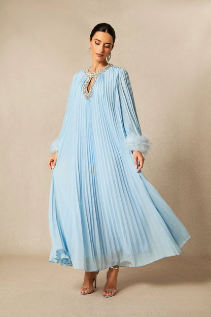 Yvonne Mavi Diamante Tüylü Pileli Maksi Şifon Elbise