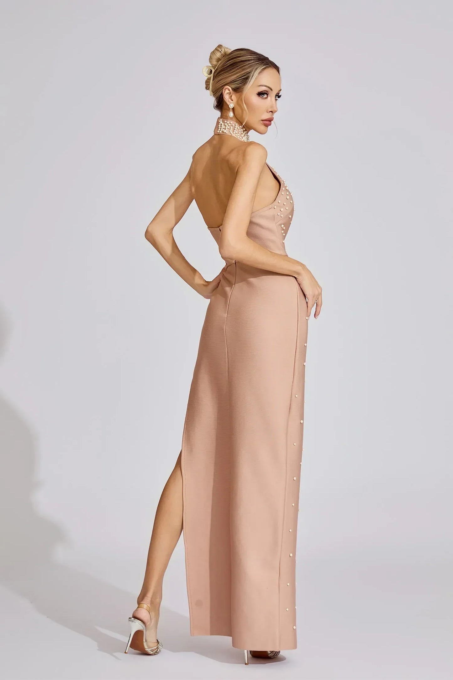 Valentina Bej İnci Halter Maxi Elbise